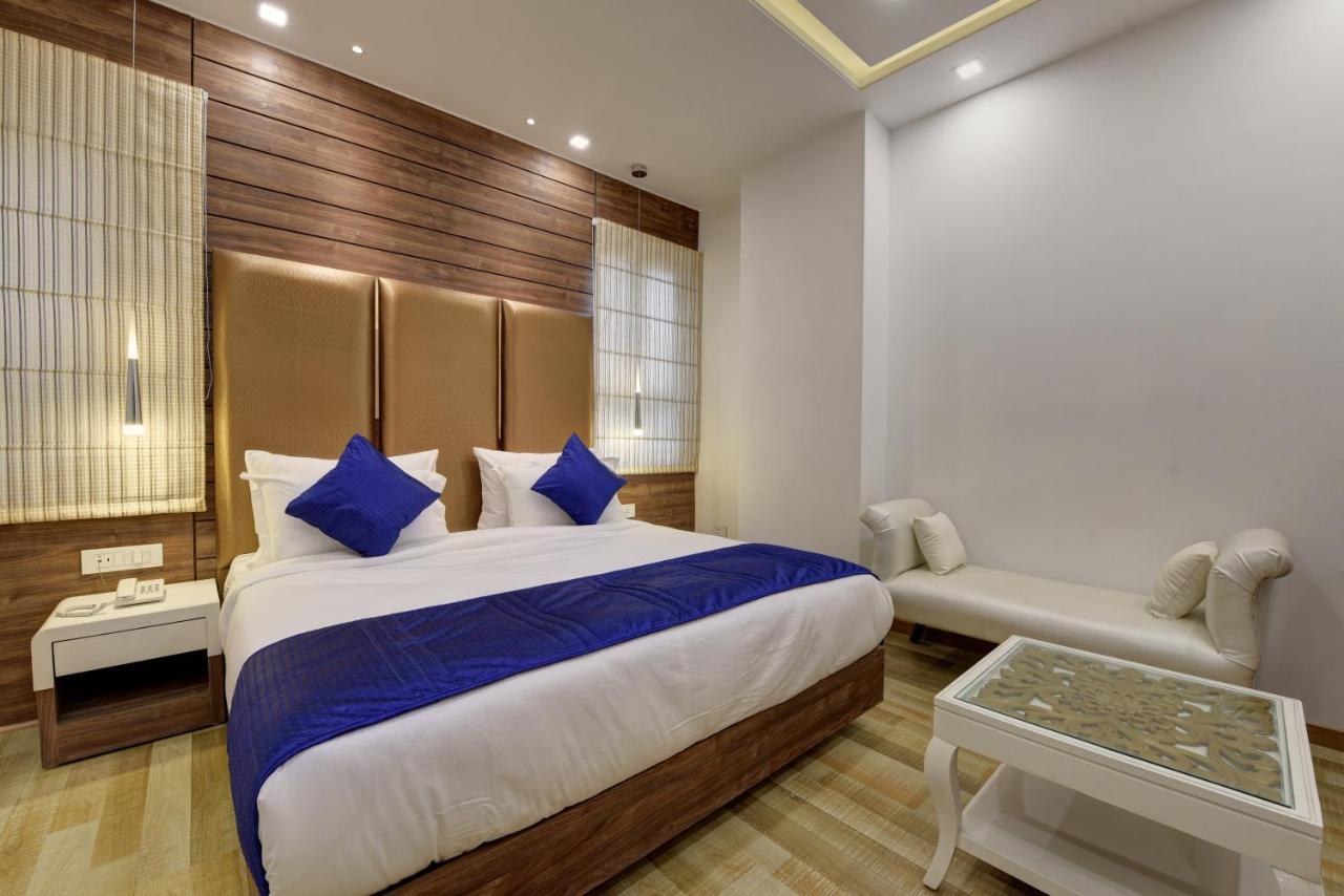 Golden Tree Otel Noida Dış mekan fotoğraf