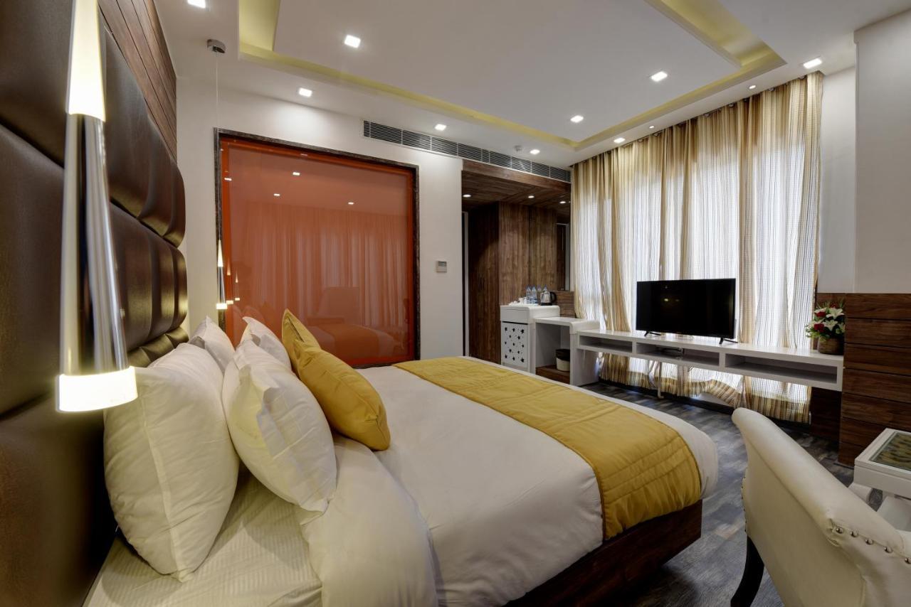 Golden Tree Otel Noida Dış mekan fotoğraf