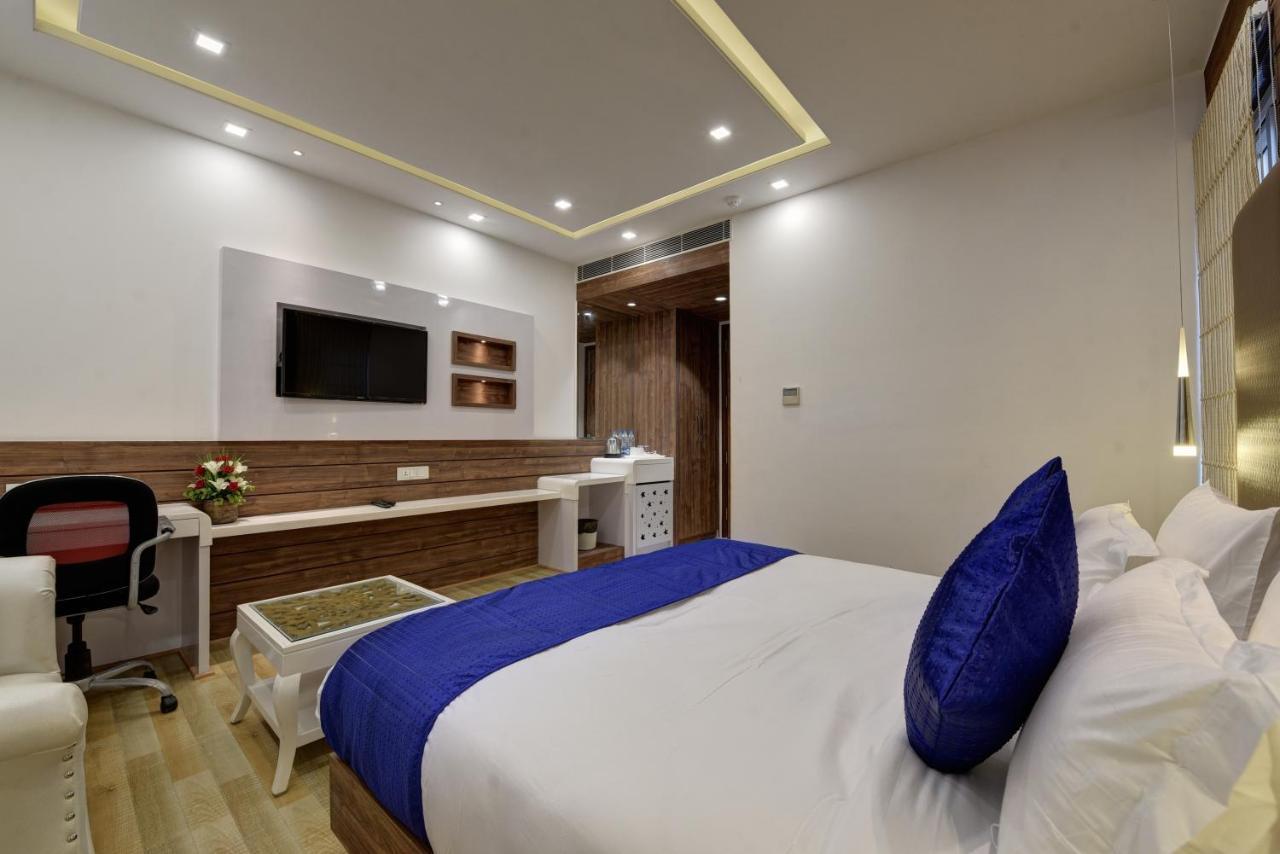 Golden Tree Otel Noida Dış mekan fotoğraf