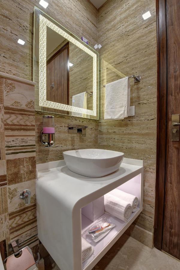 Golden Tree Otel Noida Dış mekan fotoğraf