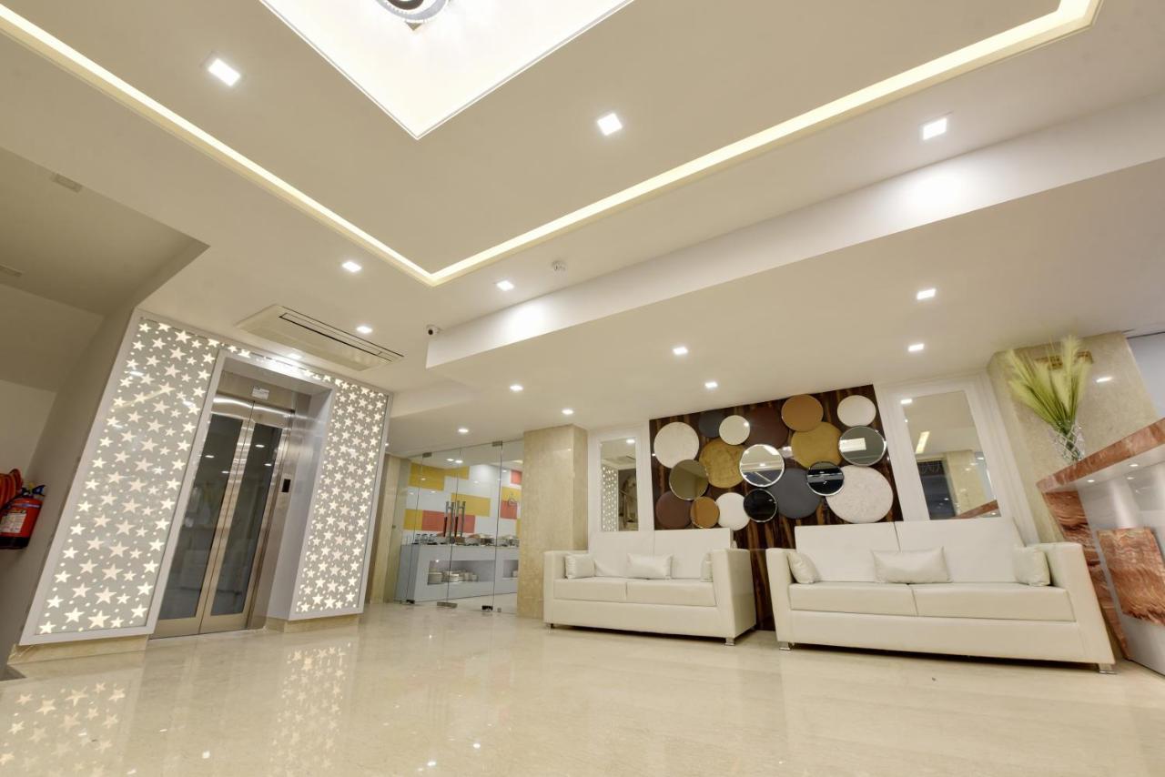 Golden Tree Otel Noida Dış mekan fotoğraf