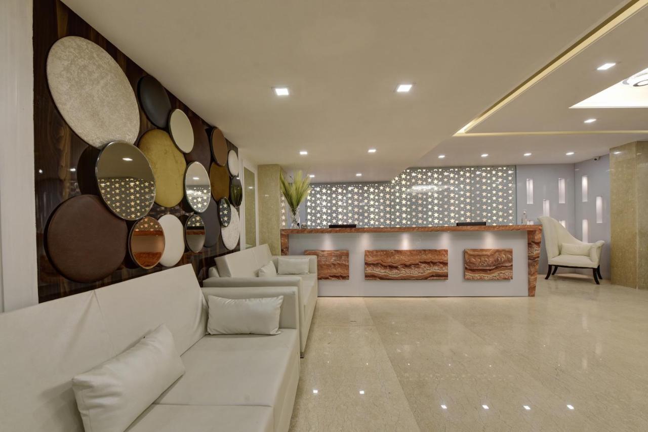 Golden Tree Otel Noida Dış mekan fotoğraf
