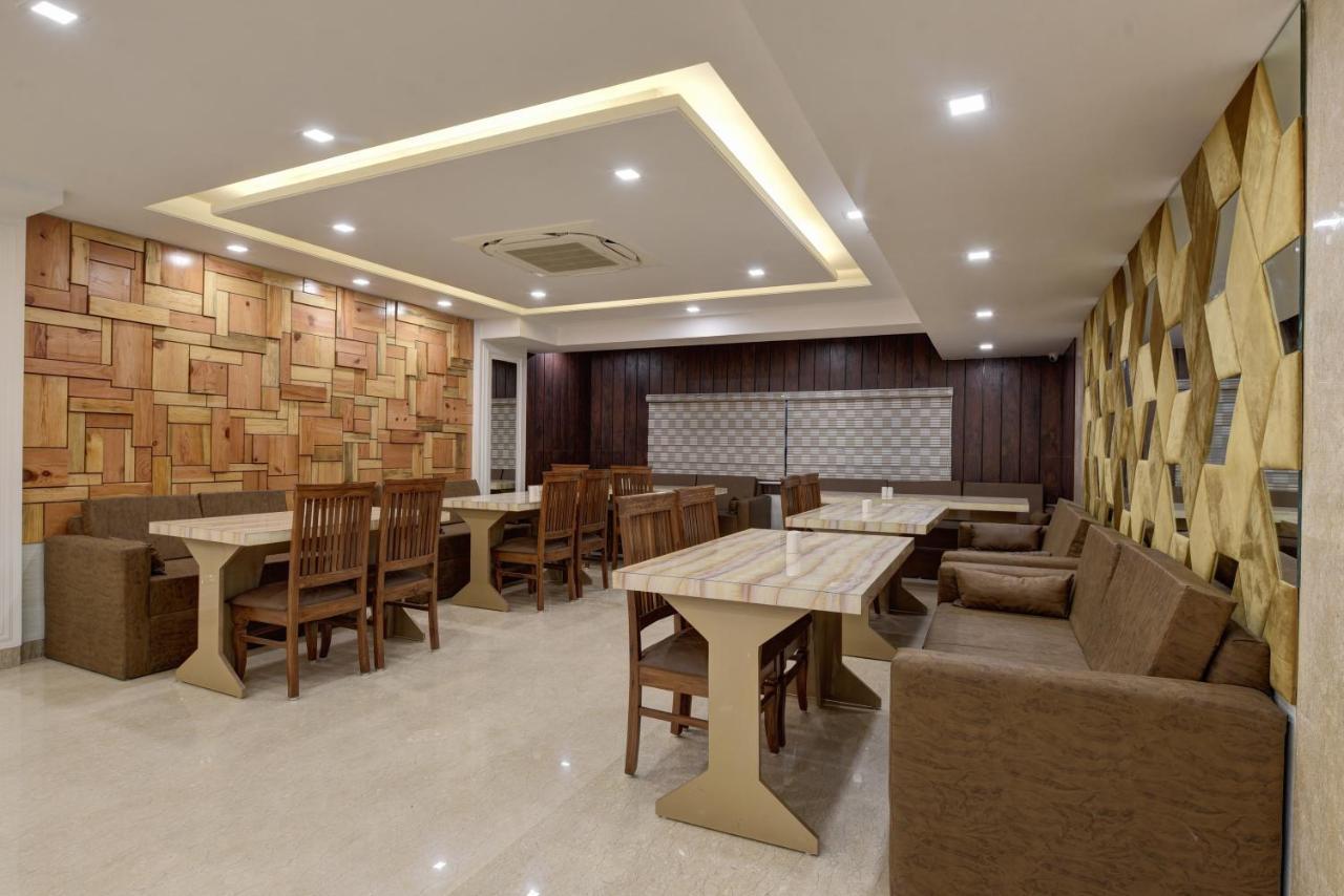 Golden Tree Otel Noida Dış mekan fotoğraf